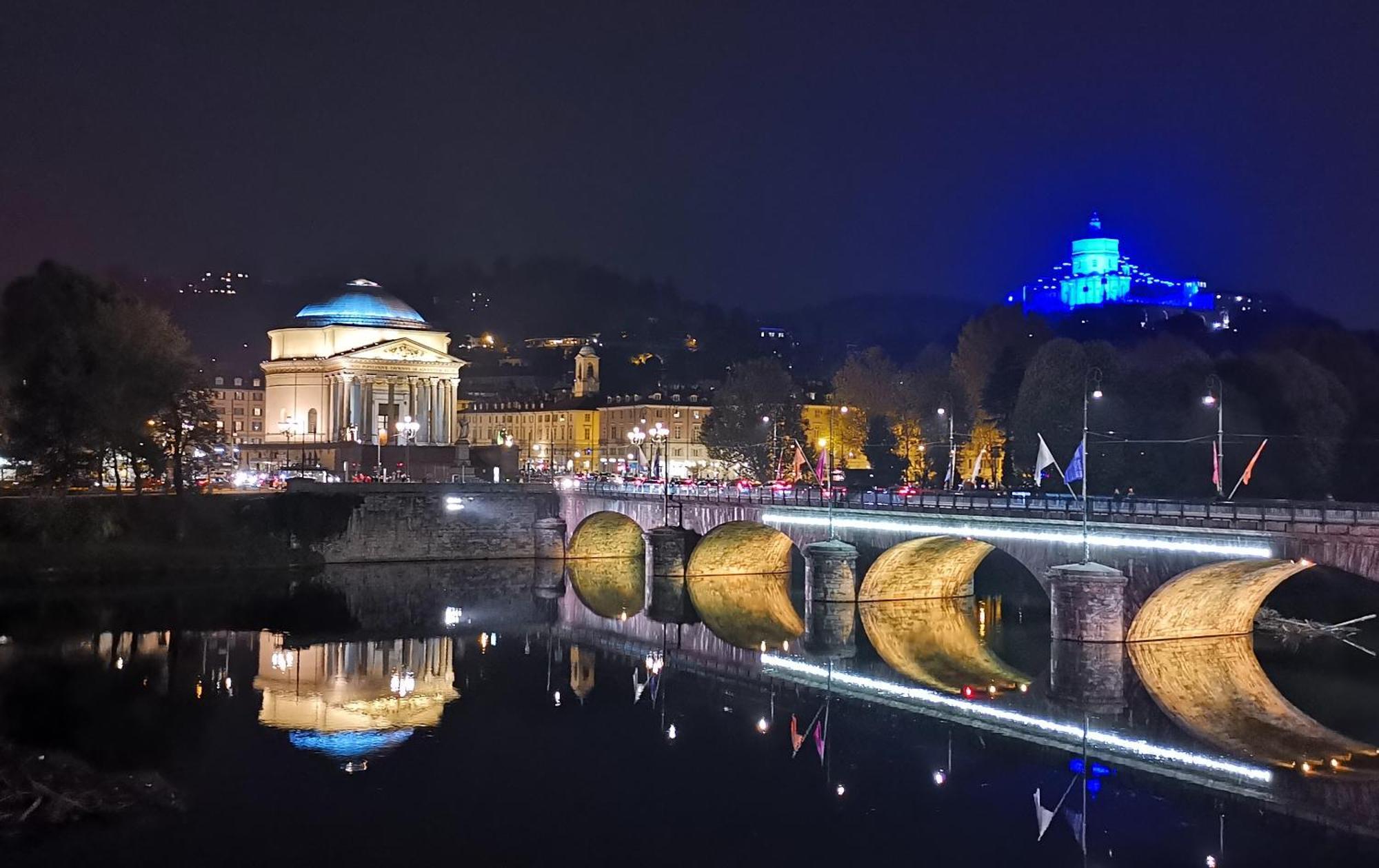 Piazza Vittorio Two-Level Modern Apartment Torino Dış mekan fotoğraf